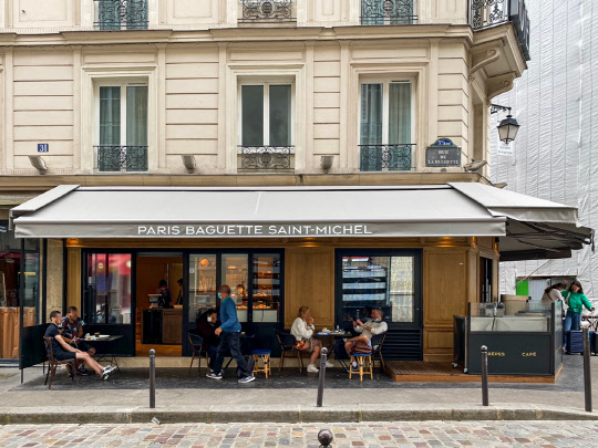 파리바게뜨가 프랑스 생미셸에 매장을 오픈했다. <SPC 제공>